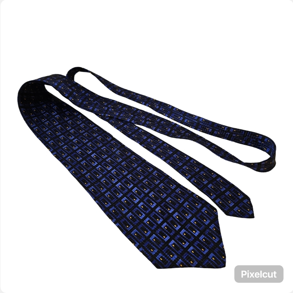 Madison Avenue blue pattern silk men's tie